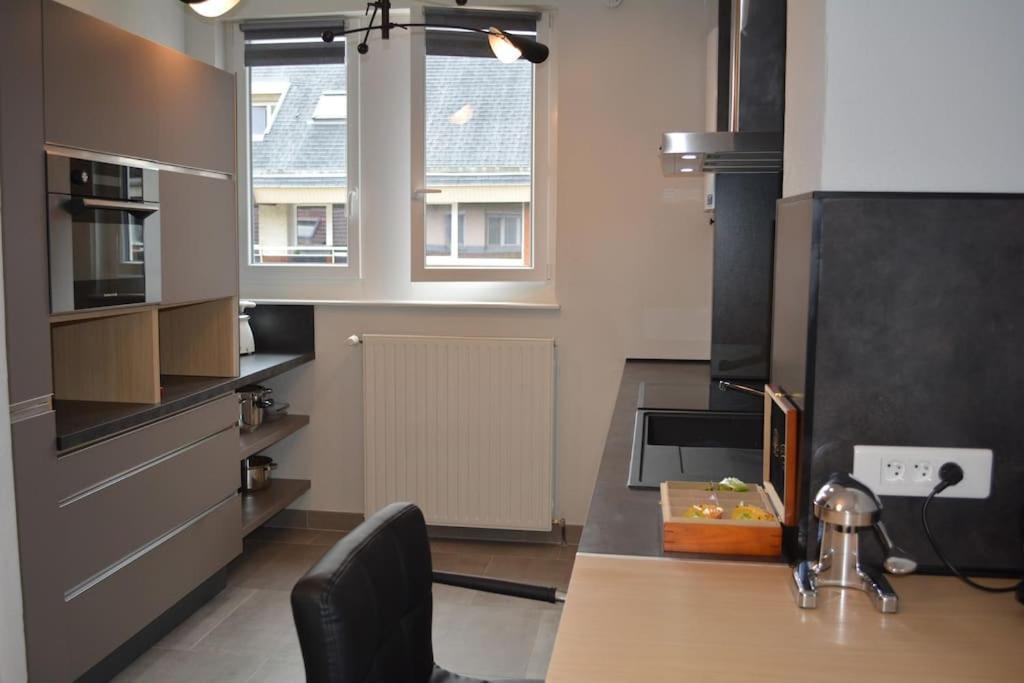 Appartement-Terrasse Parking Prive Meuble De Tourisme 4 Etoiles Бельфор Экстерьер фото