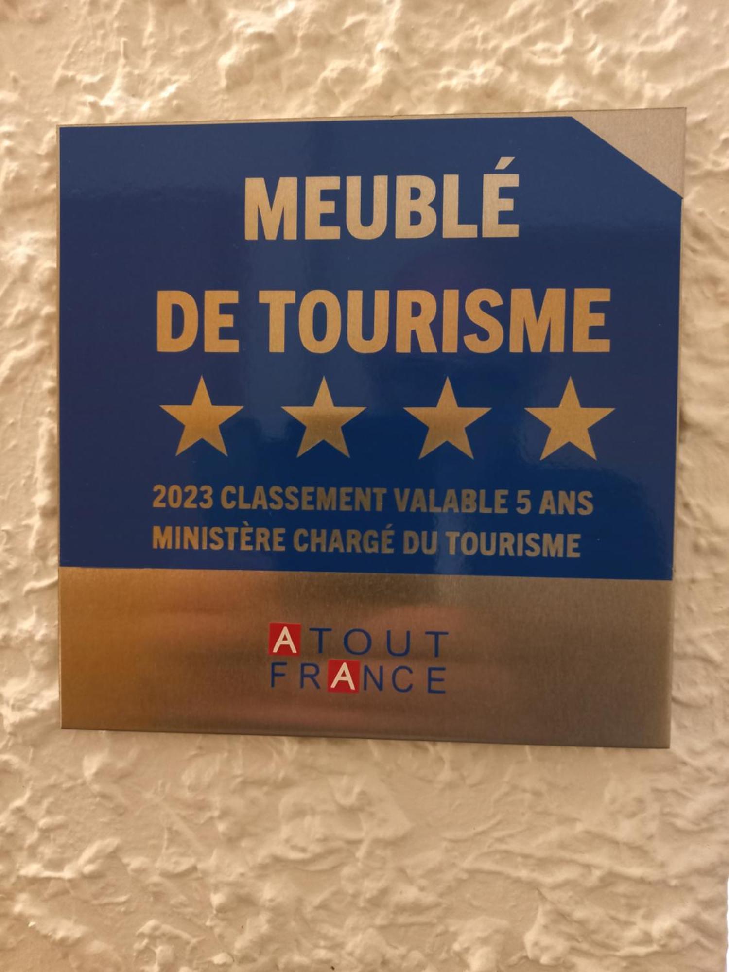 Appartement-Terrasse Parking Prive Meuble De Tourisme 4 Etoiles Бельфор Экстерьер фото